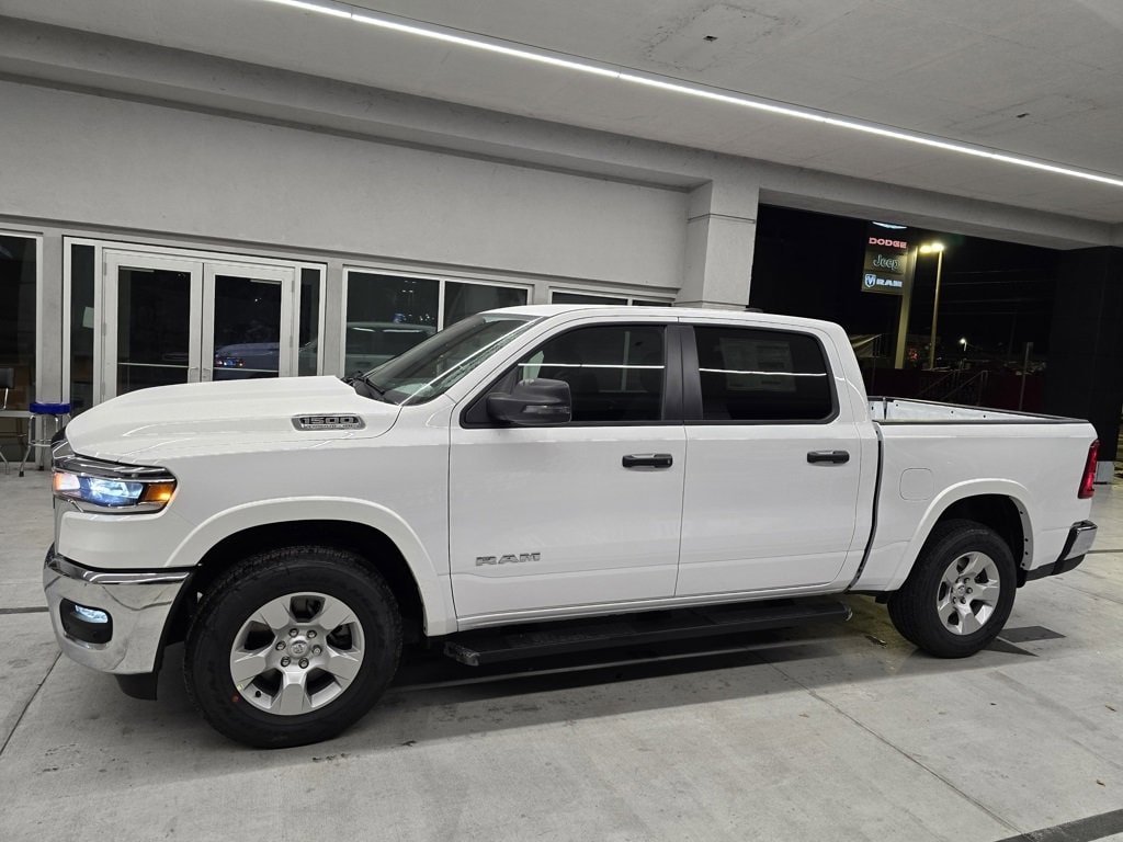 New 2026 Ram 1500 BIG HORN CREW CAB 4X4 5'7 BOX Pickup