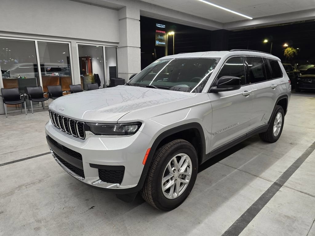 New 2025 Jeep Grand Cherokee L LAREDO 4X4 Sport Utility