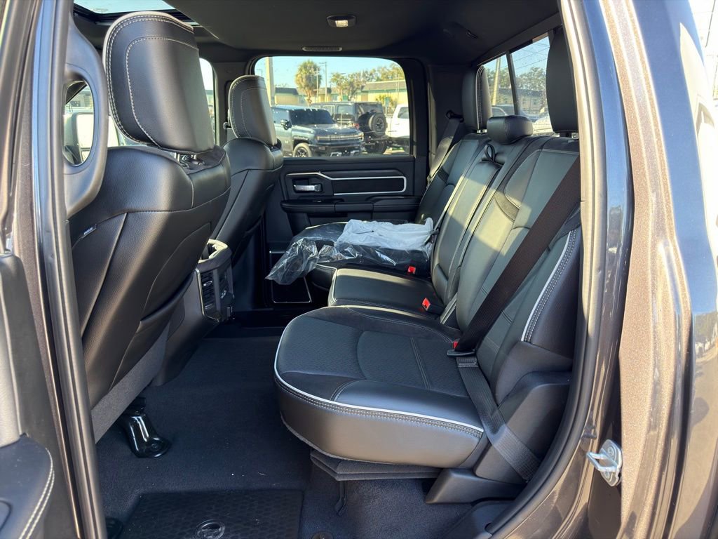 2025 RAM 2500 Laramie - Photo 32