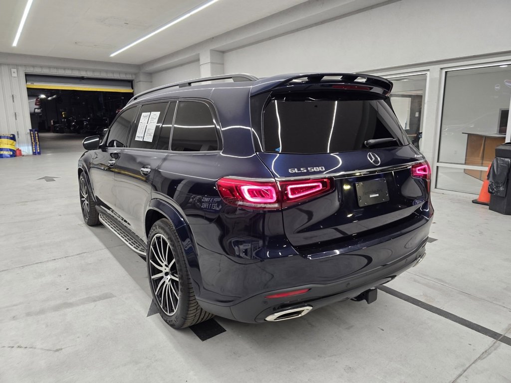 2022 Mercedes Benz GLS 580 4MATIC photo 4