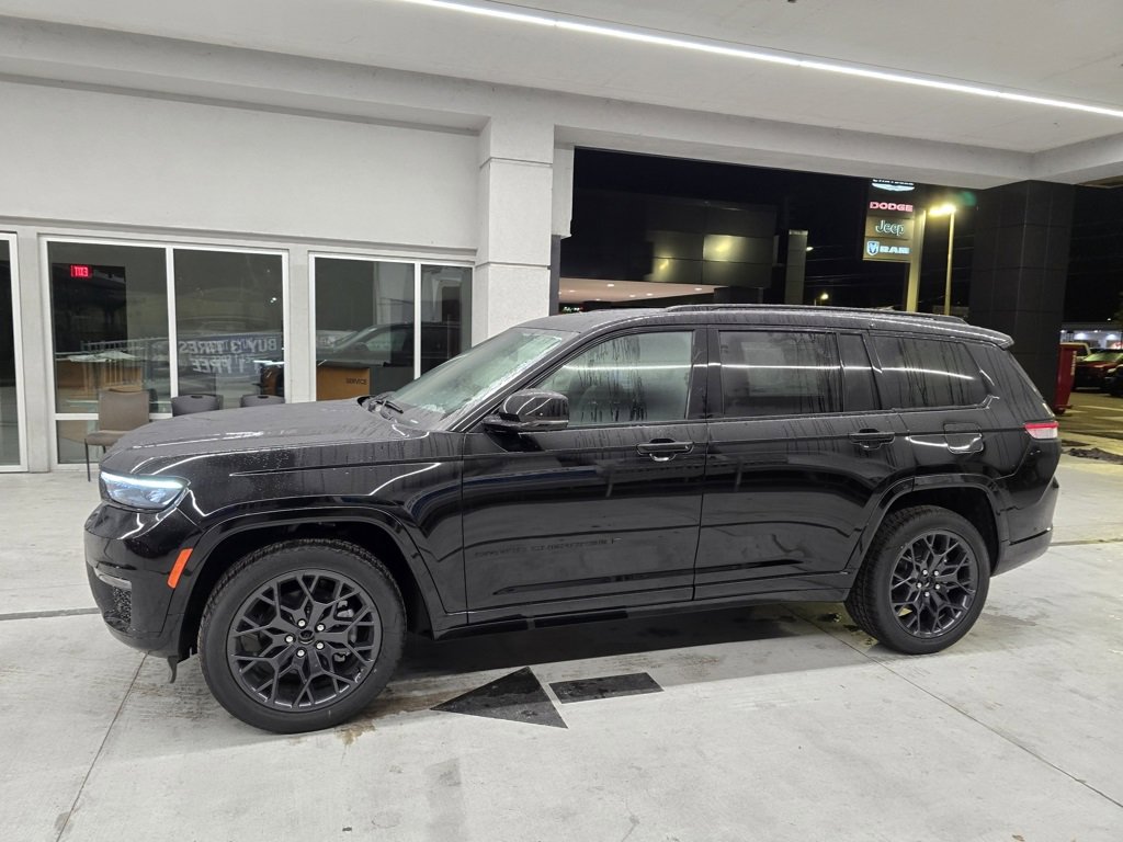 2025 Jeep Grand Cherokee L Summit Reserve photo 2