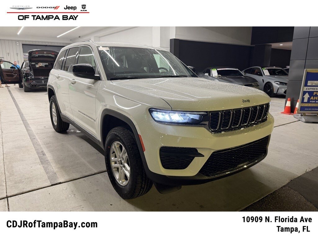 2025 Jeep Grand Cherokee Laredo's photo