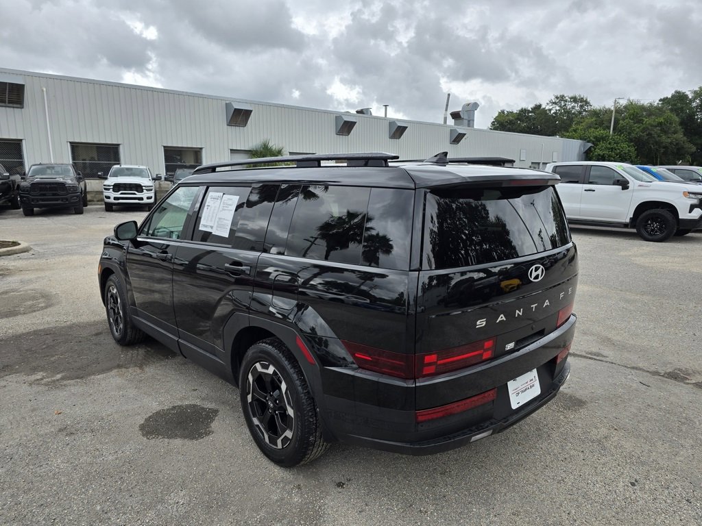 2025 Hyundai Santa Fe SEL photo 4