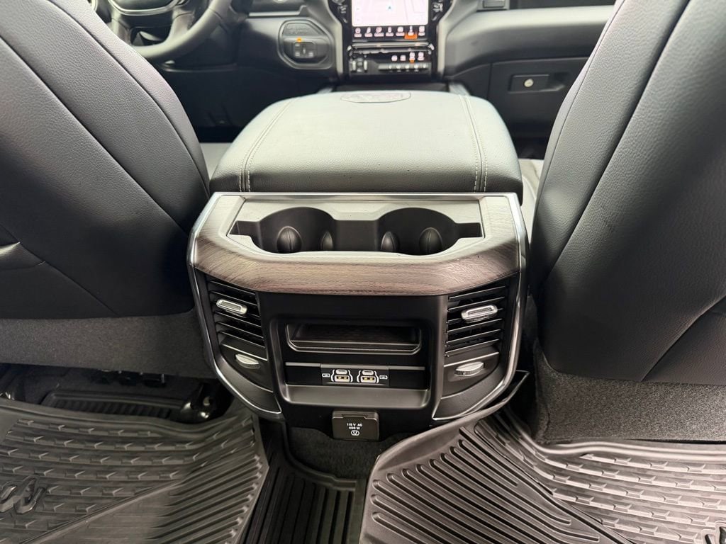 2025 RAM 2500 Laramie - Photo 38