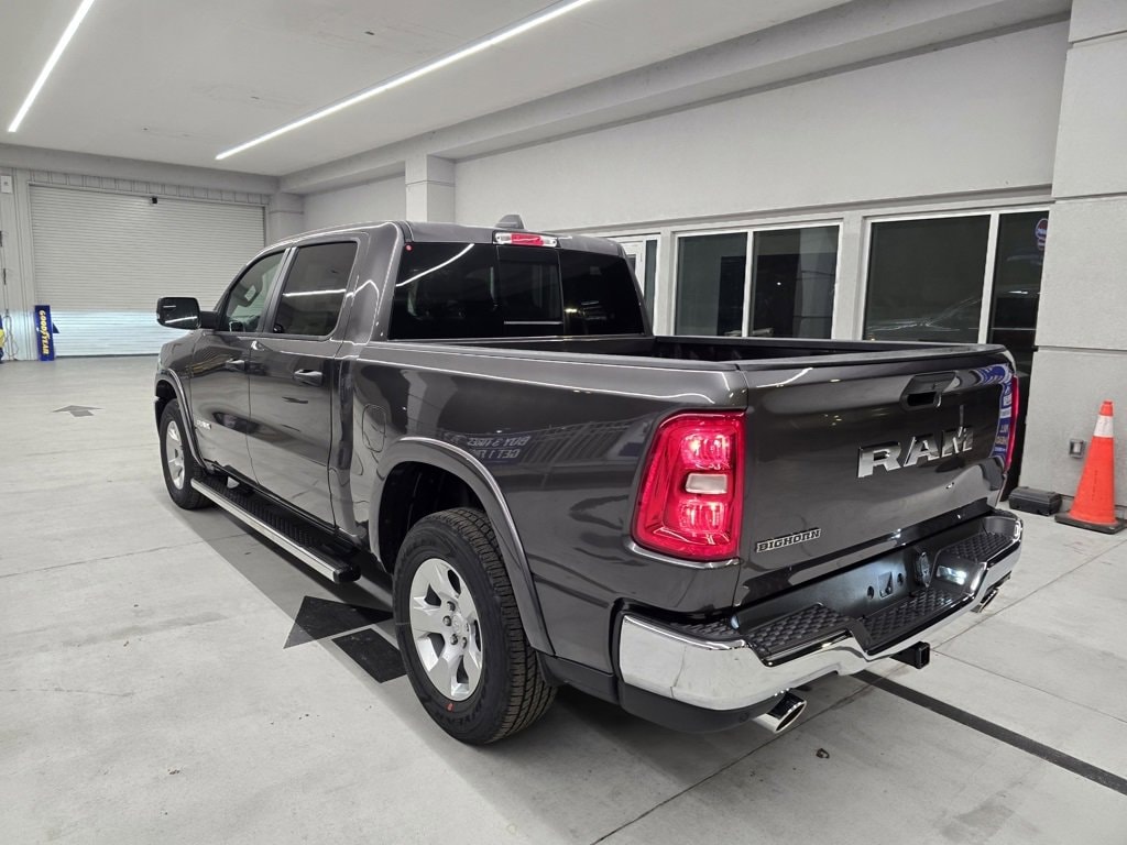 New 2026 Ram 1500 BIG HORN CREW CAB 4X2 5'7 BOX Pickup
