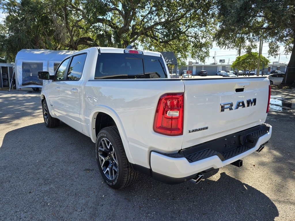 2026 Ram 1500 Laramie photo 3