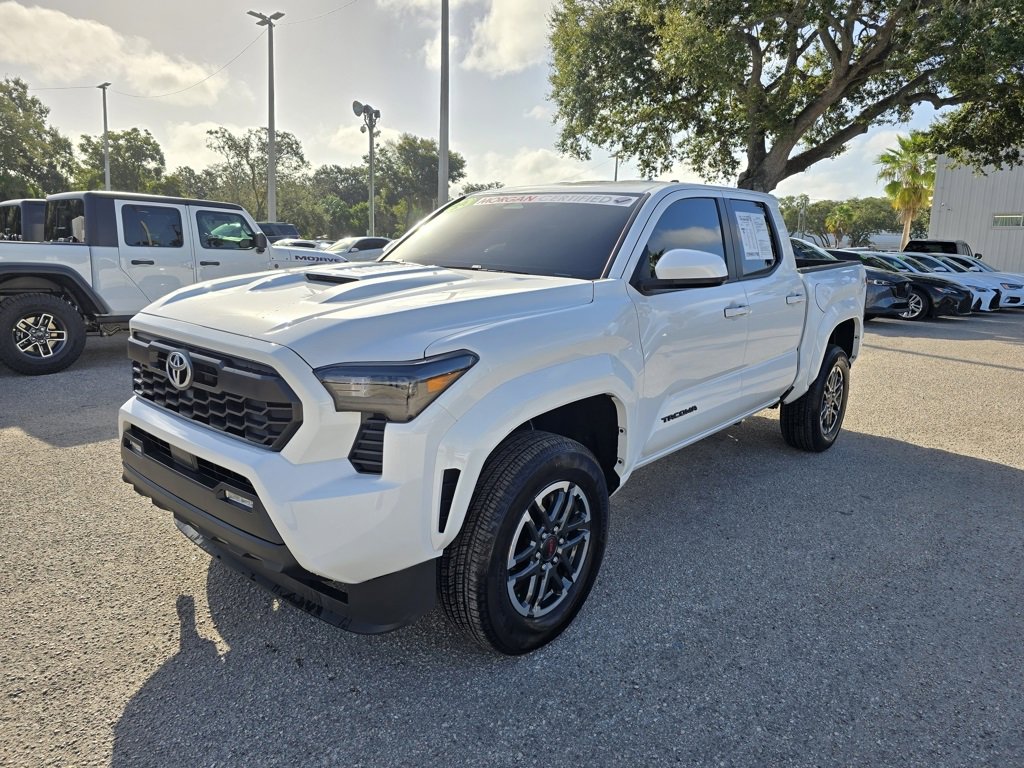 2024 Toyota Tacoma TRD Sport photo 2