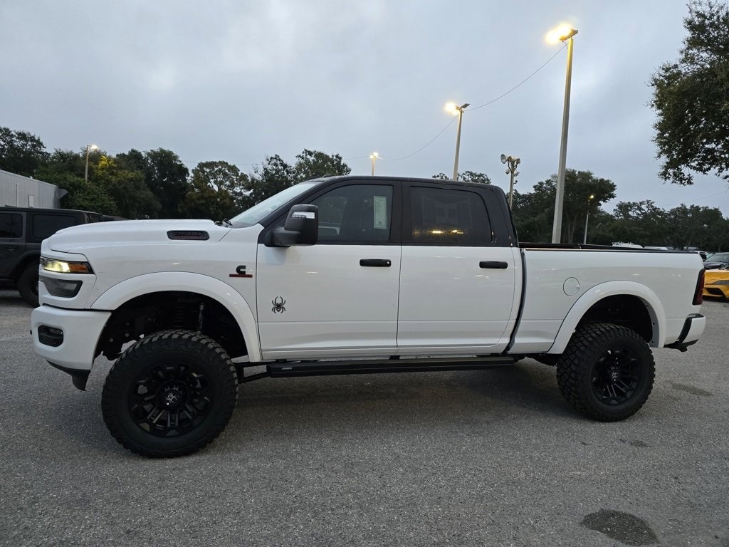 New 2025 Ram 2500 BIG HORN CREW CAB 4X4 6'4 BOX Pickup