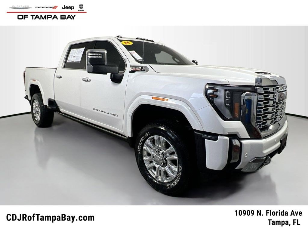 Used 2024 GMC Sierra 3500HD Denali 4WD Crew Cab 159 Denali