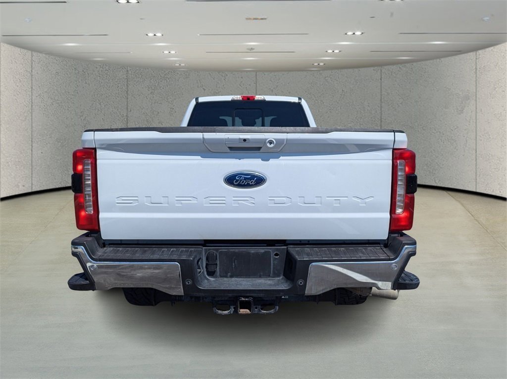 2023 Ford F-350 Lariat photo 4