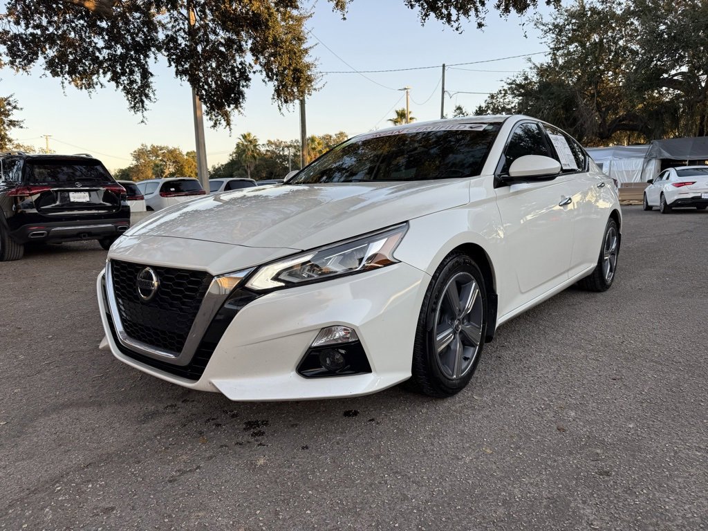 2019 Nissan Altima 2.5 SV photo 2