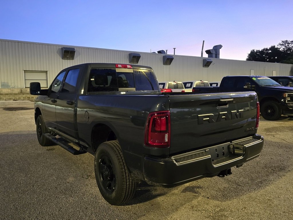 2026 Ram 3500 Tradesman photo 4