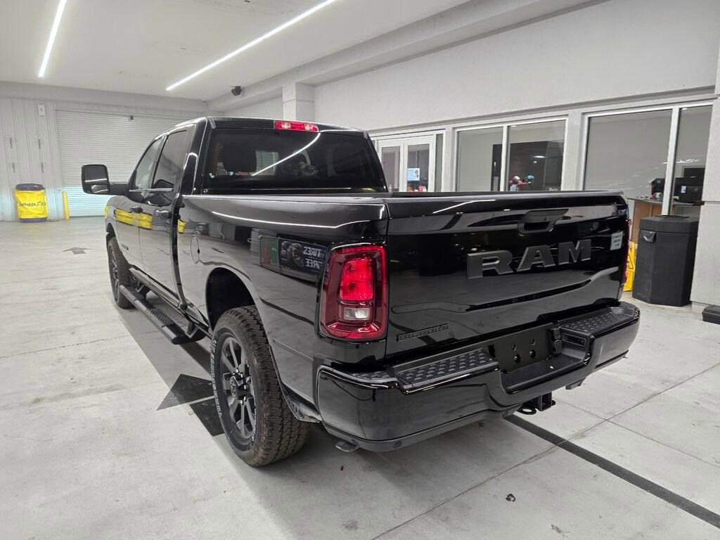 New 2026 Ram 2500 BIG HORN CREW CAB 4X2 6'4 BOX Pickup