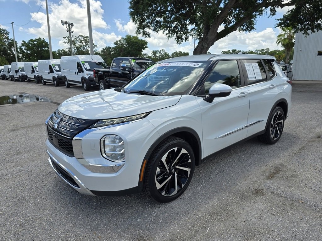 Used 2022 Mitsubishi Outlander ES with VIN JA4J4TA81NZ032869 for sale in Tampa, FL