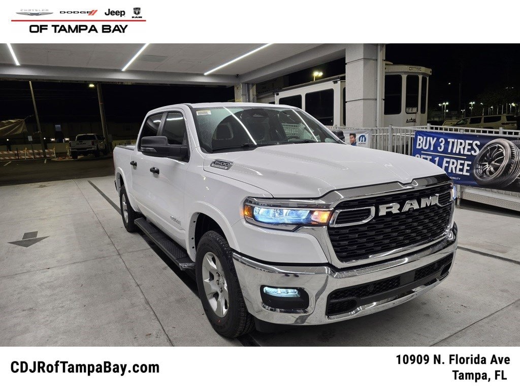 New 2026 Ram 1500 BIG HORN CREW CAB 4X4 5'7 BOX Pickup