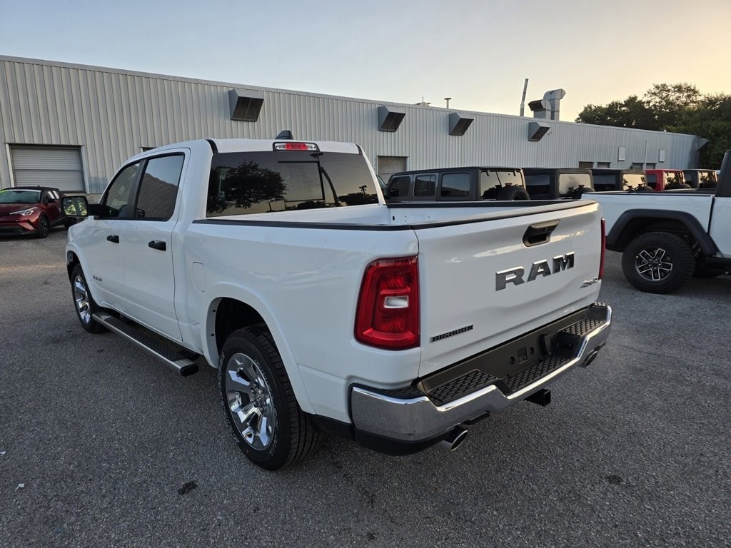 New 2026 Ram 1500 BIG HORN CREW CAB 4X4 5'7 BOX Pickup