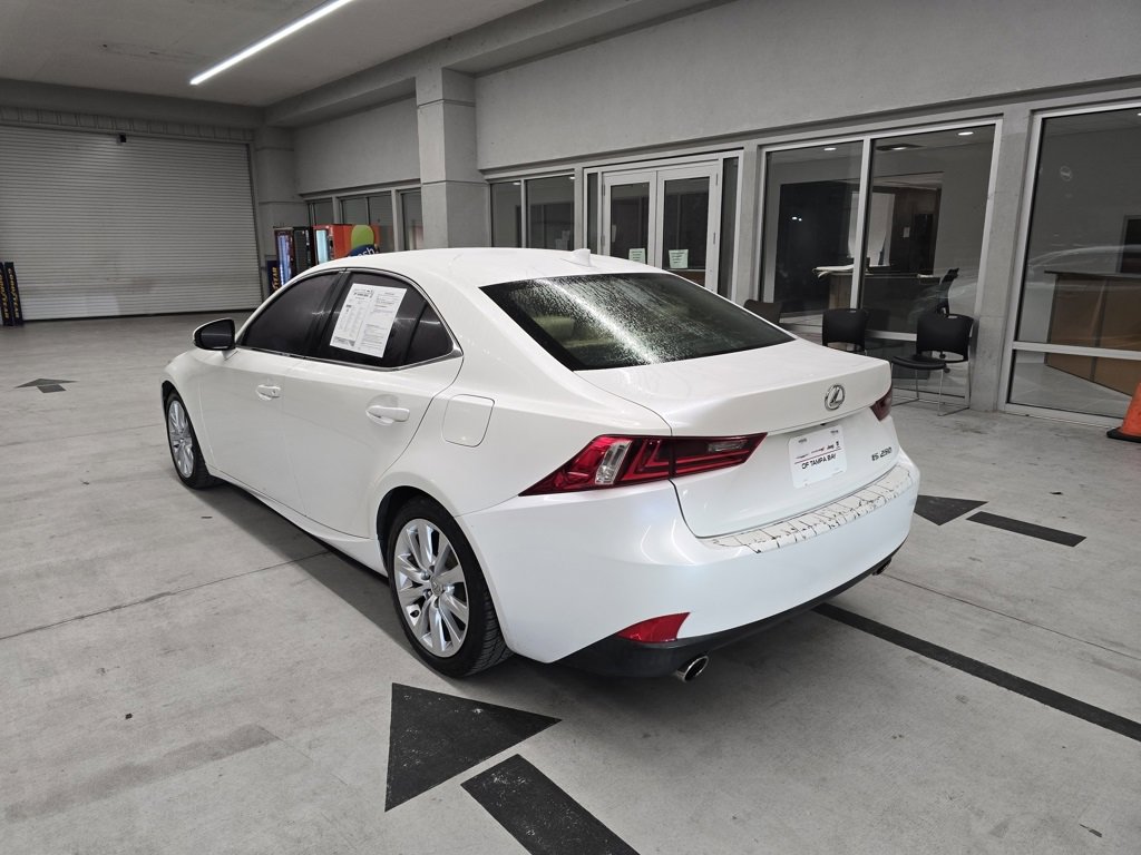 2015 Lexus IS 250 photo 4