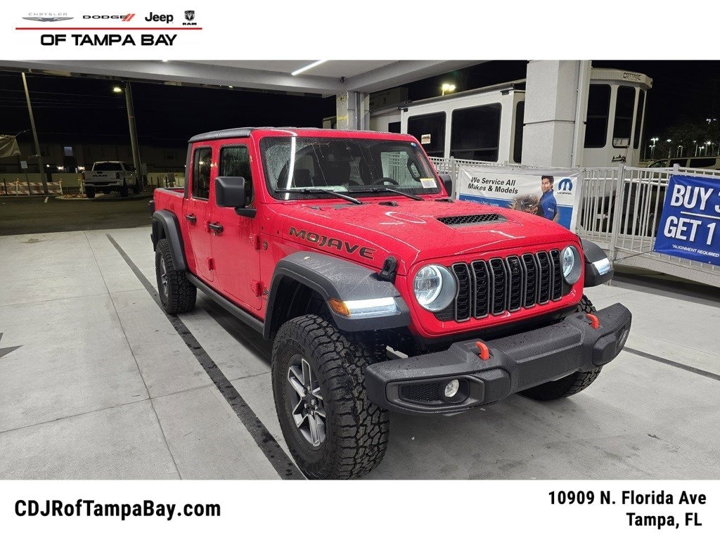 New 2025 Jeep Gladiator MOJAVE 4X4 Pickup