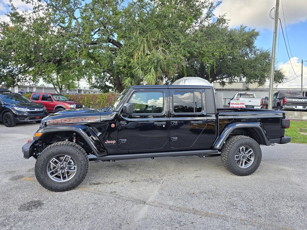 2025 Jeep Gladiator Mojave photo 2