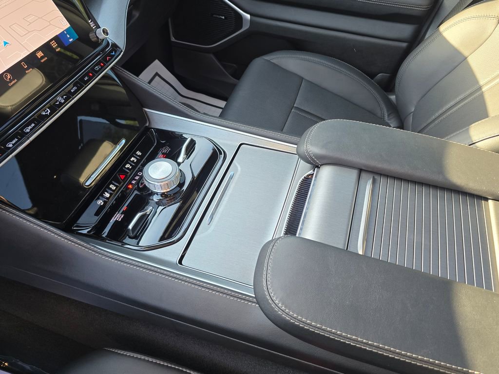 2025 Jeep Wagoneer Series II - Photo 27