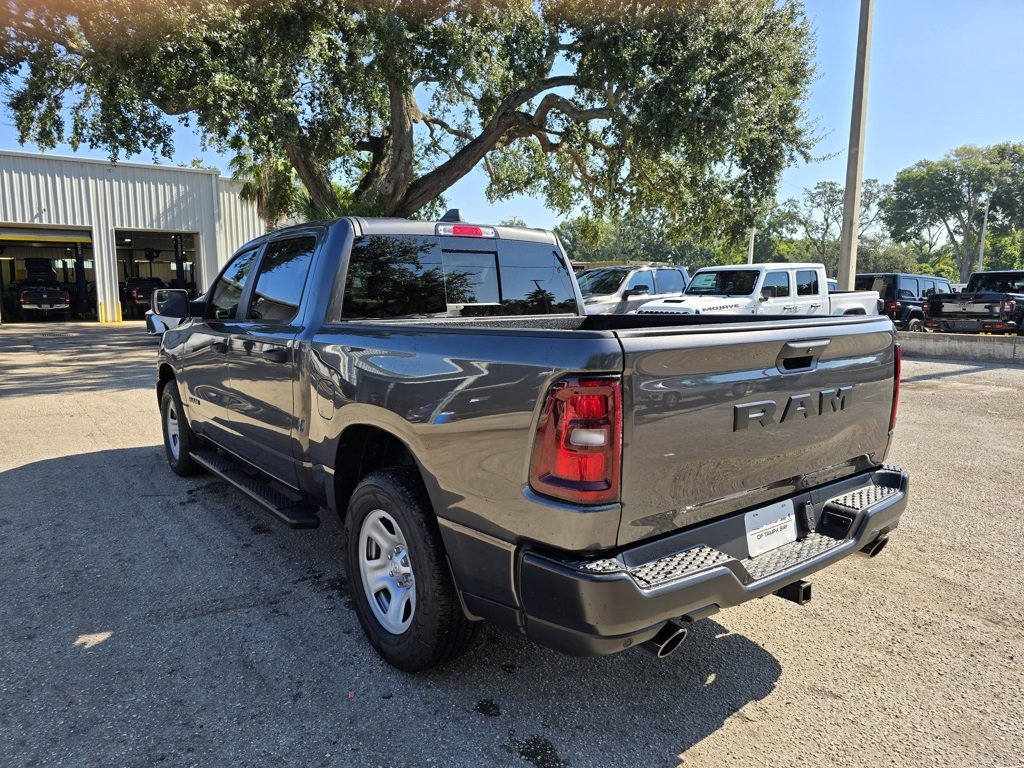 2026 Ram 1500 Tradesman photo 4