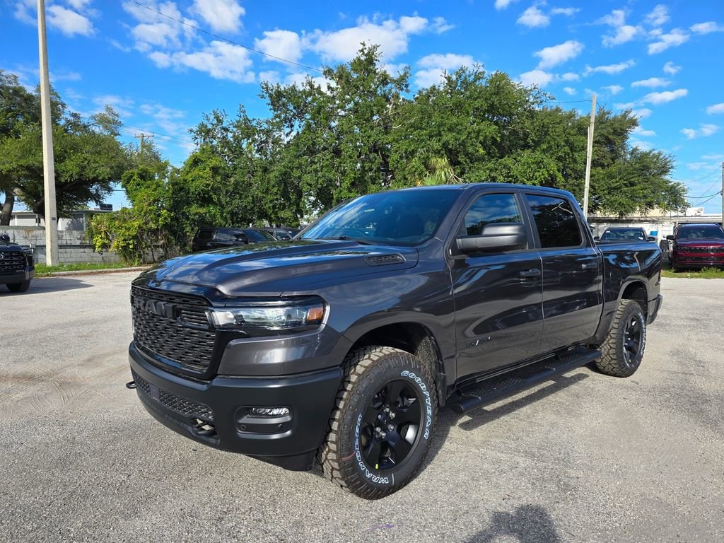 New 2026 Ram 1500 WARLOCK CREW CAB 4X4 5'7 BOX Pickup