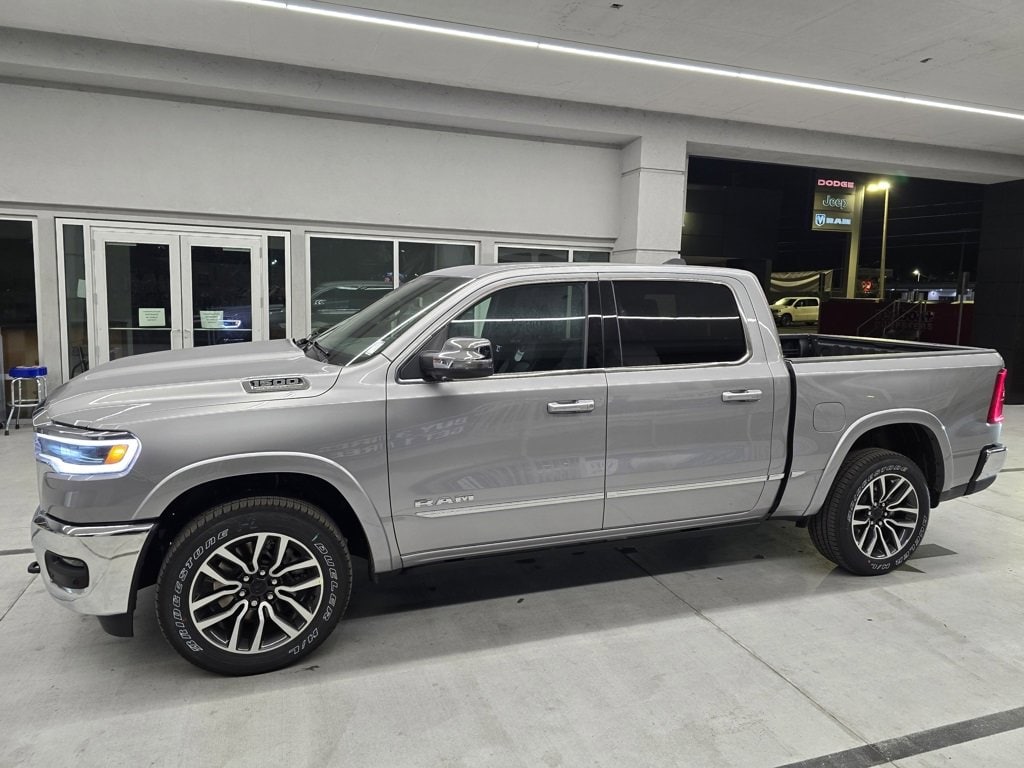 New 2026 Ram 1500 LIMITED CREW CAB 4X4 5'7 BOX Pickup