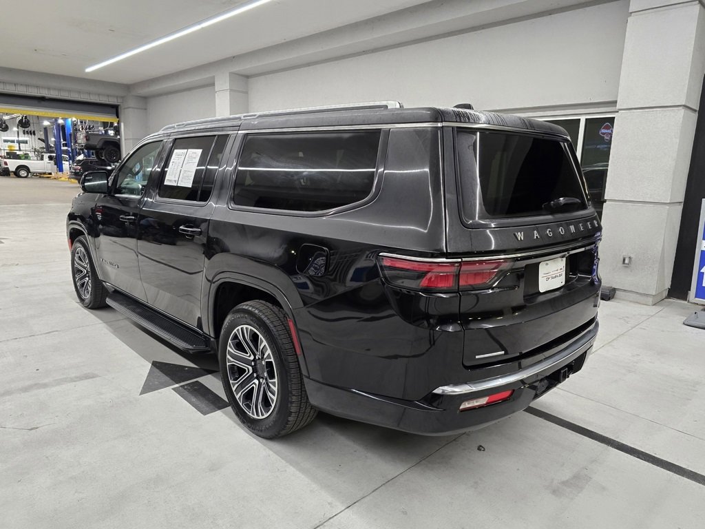 2023 Jeep Wagoneer L Series II photo 4