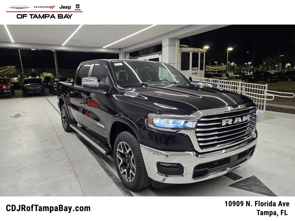 New 2026 Ram 1500 LARAMIE CREW CAB 4X4 5'7 BOX Pickup