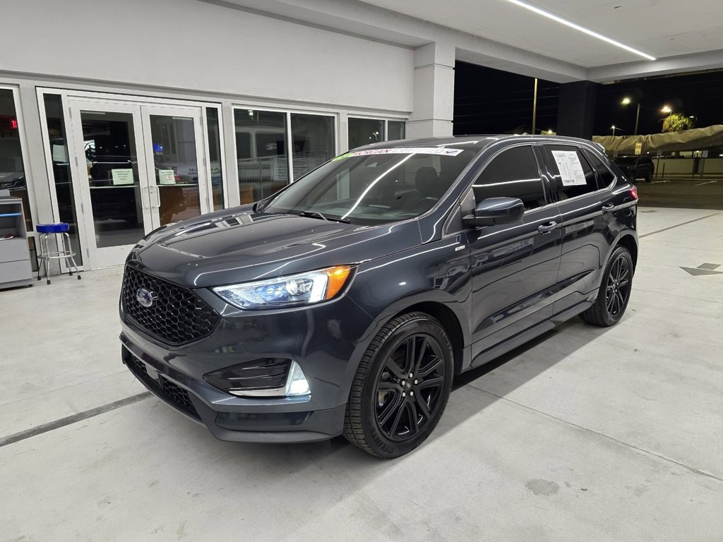 2022 Ford Edge ST photo 2