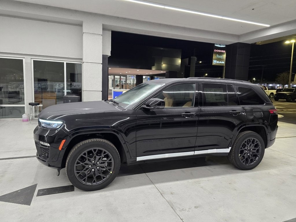 New 2025 Jeep Grand Cherokee SUMMIT 4X4 Sport Utility