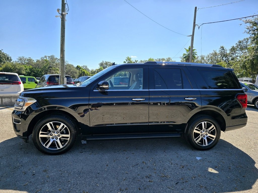 2024 Ford Expedition Limited photo 3