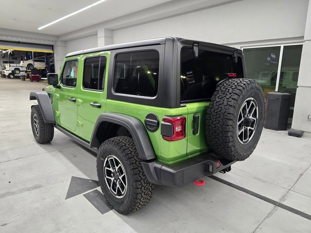 New 2025 Jeep Wrangler 4-DOOR RUBICON Sport Utility