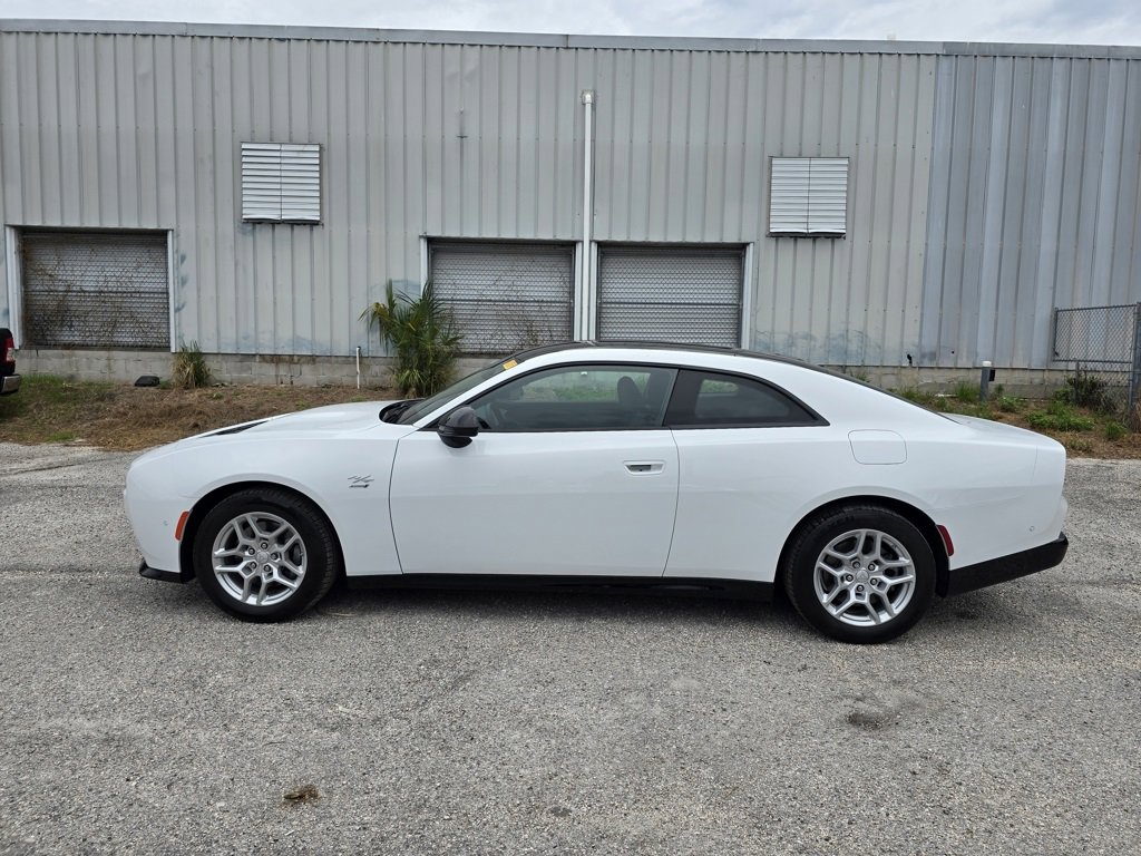 2025 Dodge Charger R/T AWD photo 3