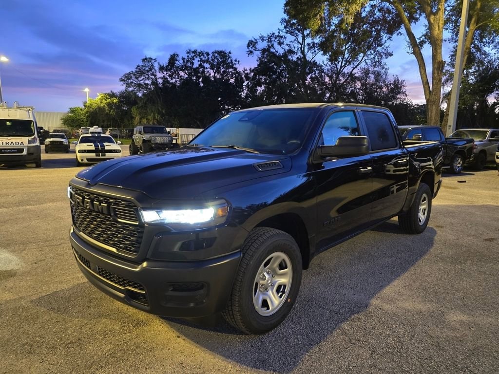 New 2026 Ram 1500 TRADESMAN CREW CAB 4X4 5'7 BOX Pickup