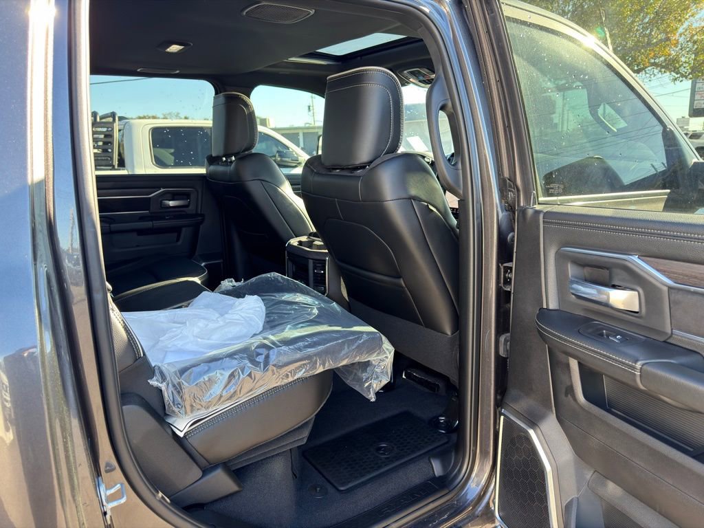 2025 RAM 2500 Laramie - Photo 34