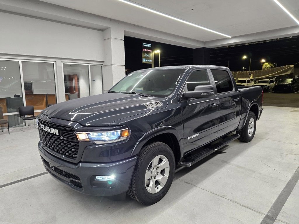 New 2026 Ram 1500 BIG HORN CREW CAB 4X2 5'7 BOX Pickup