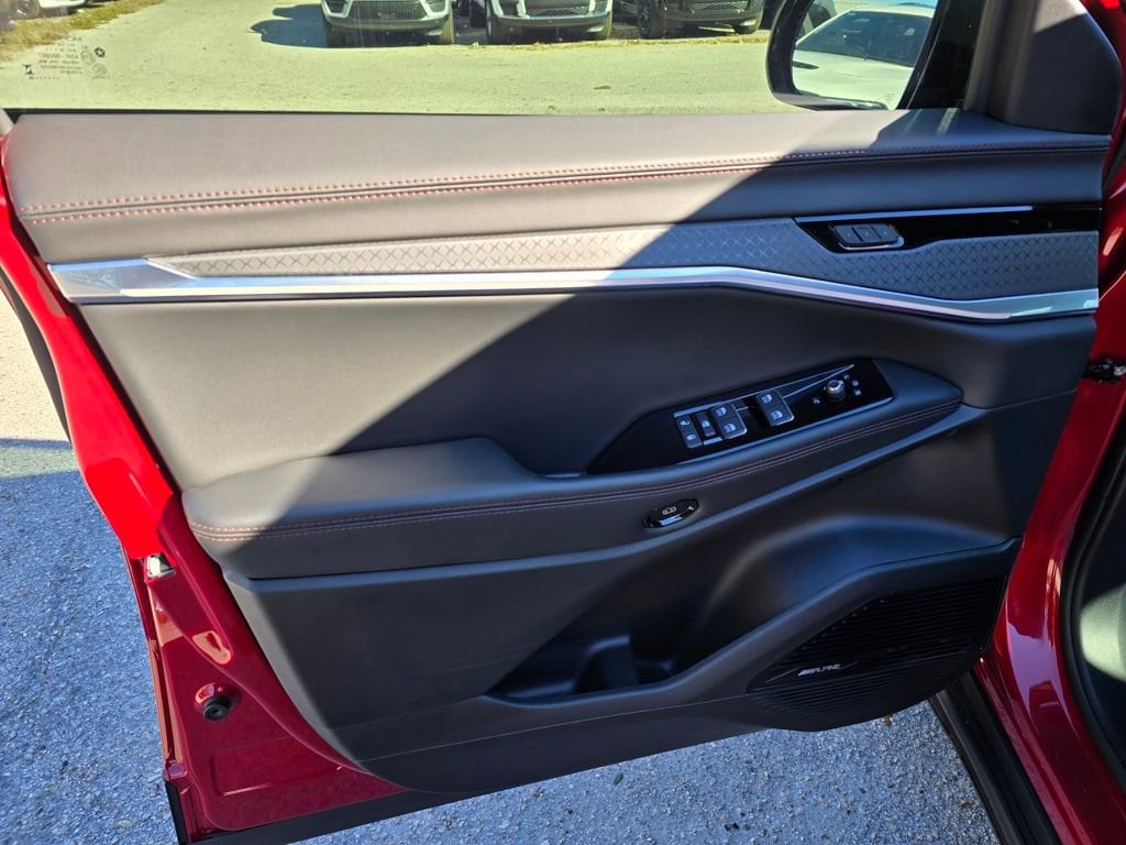 2025 Jeep Wagoneer S Limited - Photo 14