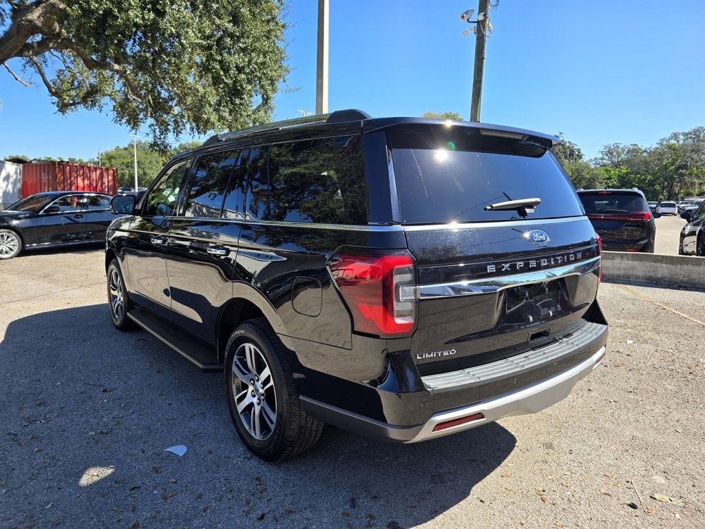 2024 Ford Expedition Limited photo 4