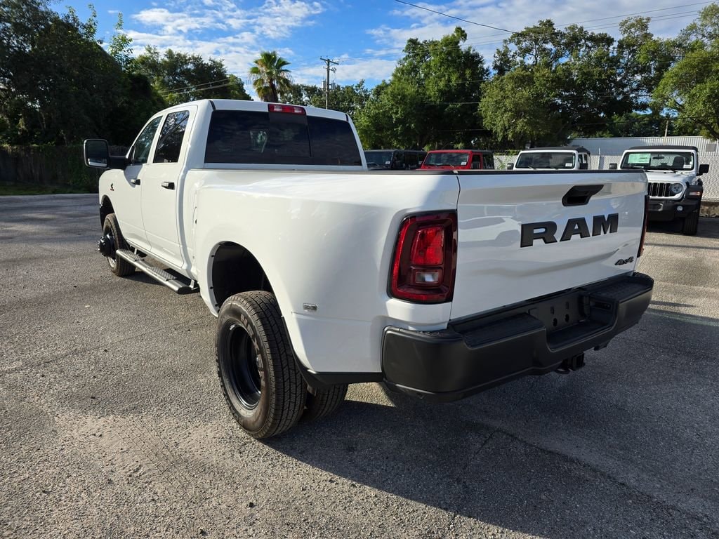 New 2026 Ram 3500 TRADESMAN CREW CAB 4X4 8' BOX Pickup
