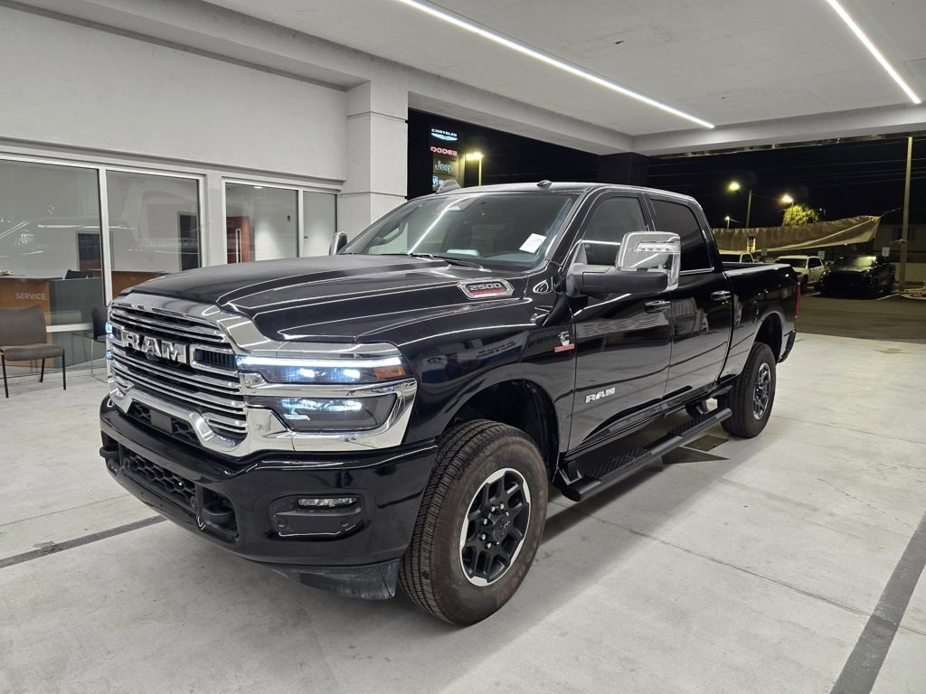 New 2026 Ram 2500 LARAMIE CREW CAB 4X4 6'4 BOX Pickup