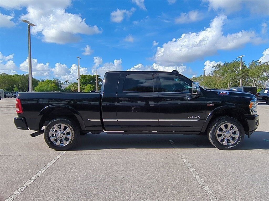 2023 Ram 2500 Limited photo 4