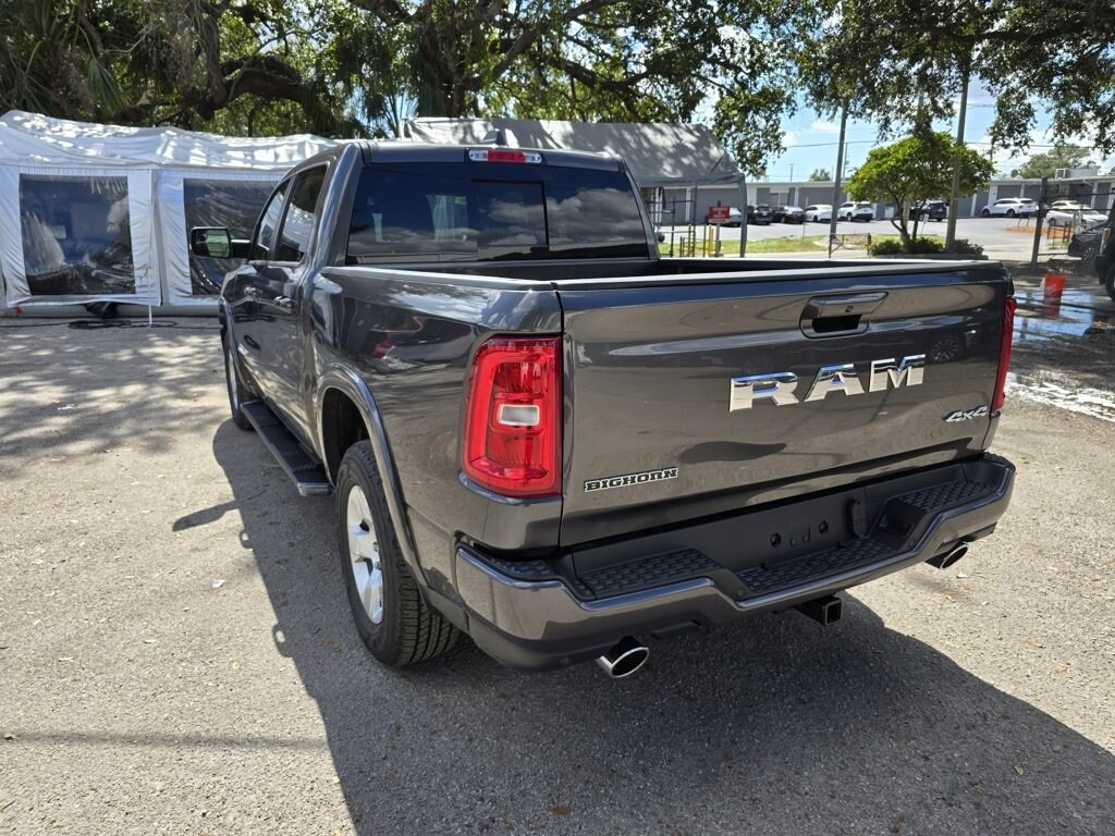 New 2026 Ram 1500 BIG HORN CREW CAB 4X4 5'7 BOX Pickup