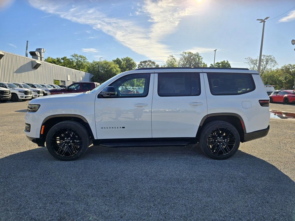 2025 Jeep Wagoneer Carbide photo 3