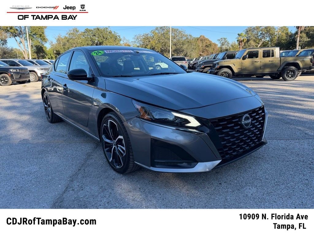 2024 Nissan Altima SR