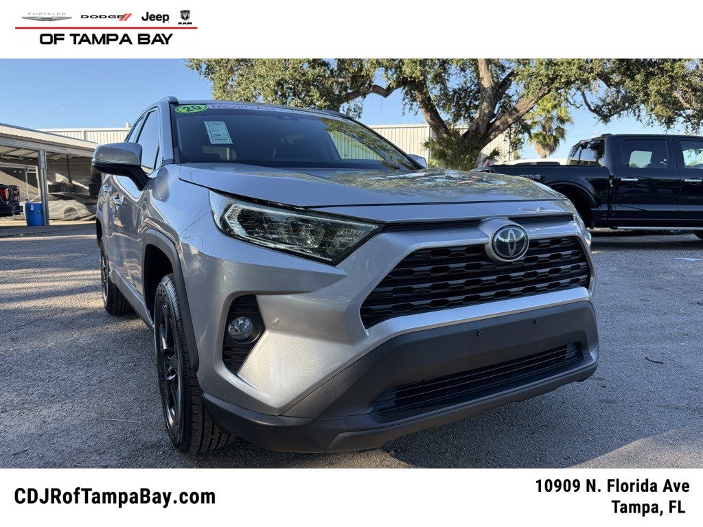 2020 Toyota RAV4 XLE