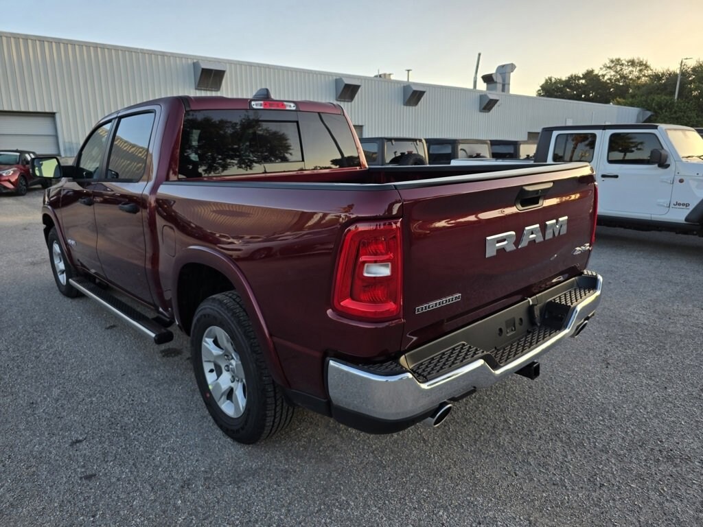 New 2026 Ram 1500 BIG HORN CREW CAB 4X4 5'7 BOX Pickup