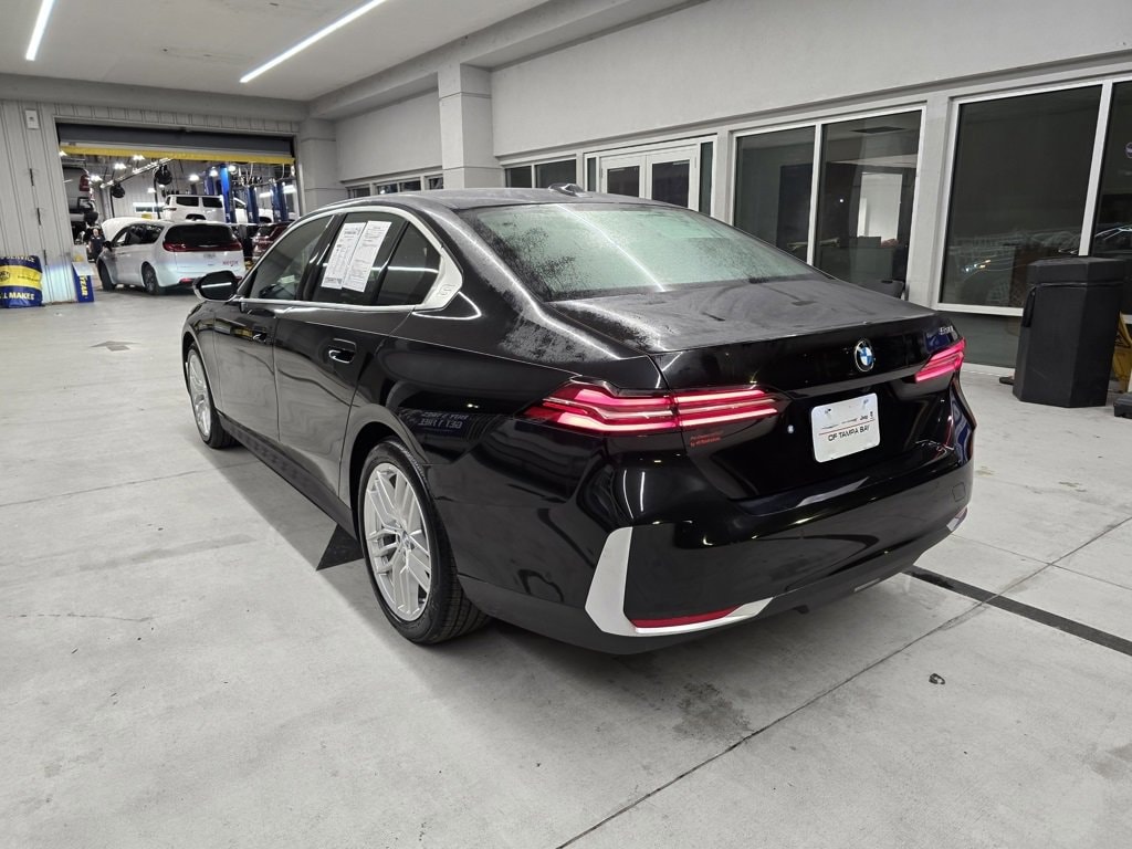 Used 2024 BMW 5 Series 530i Sedan