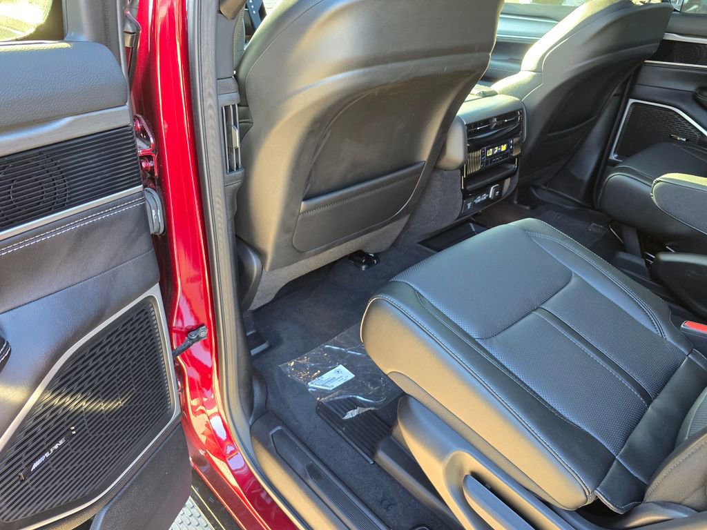 2025 Jeep Wagoneer Series II - Photo 34