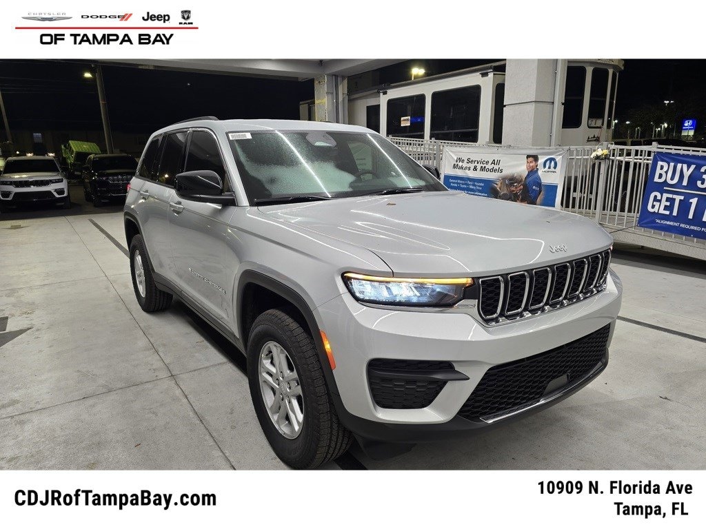 New 2025 Jeep Grand Cherokee LAREDO 4X2 Sport Utility